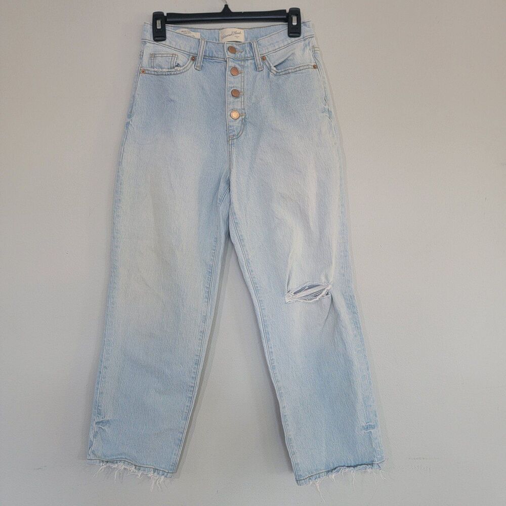 Universal Threads Vintage Straight Light Wash Jeans Size 4/27R